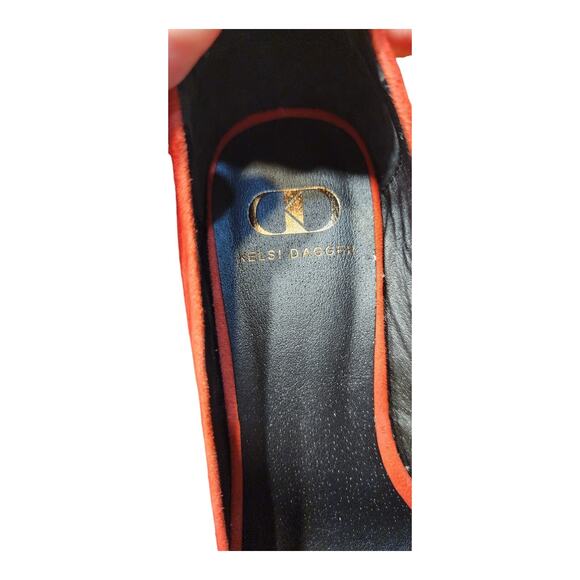 Kelsi Dagger Red Round Toe Gold Back Studded Pumps Size 8 Holiday shoes heels - Picture 5 of 8